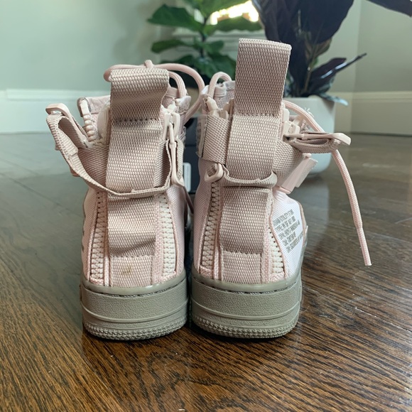 SOLD - Nike SF Air Force 1 Mid Red Dust - Picture 6 of 11